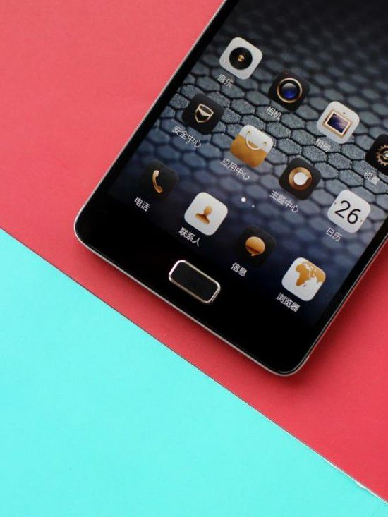 聯(lián)想P1評(píng)測(cè) 指紋解鎖超長(zhǎng)時(shí)間續(xù)航