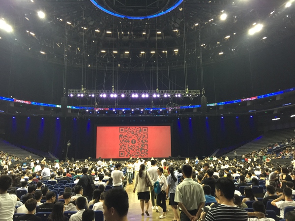 怎樣評(píng)價(jià)堅(jiān)果手機(jī)的發(fā)布會(huì)?