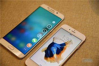 手機屏幕革新之路蘋果向左三星向右