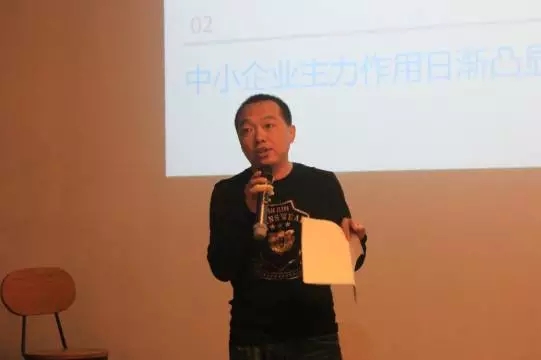 探討智能手機成熟期中小廠(chǎng)商的生死之路