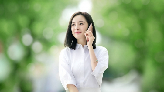 OPPO新旗艦R9:邊框窄得逆天 手機(jī)美得驚人