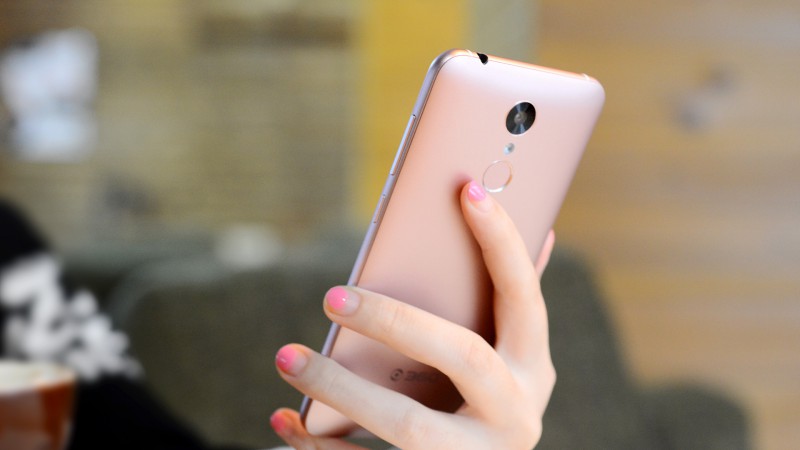 360手機(jī)f4: 安卓小蘋果