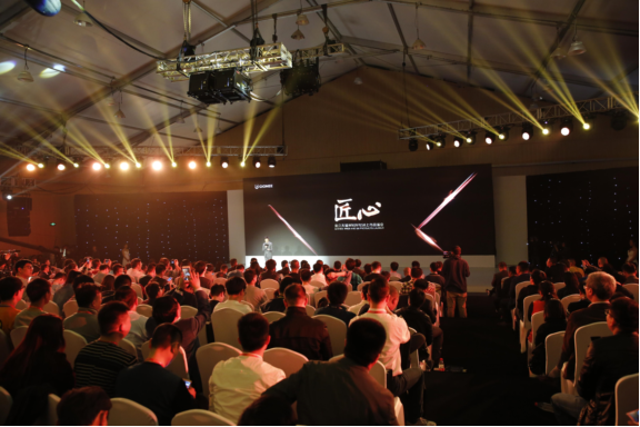 金立天鑒W909攜S8聯(lián)袂登場(chǎng)，“工匠精神”的完美詮釋