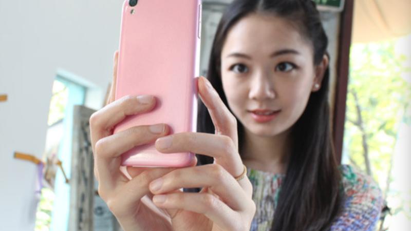 產(chǎn)品屢敗屢戰(zhàn)？沒(méi)關(guān)系，“自拍產(chǎn)業(yè)”的市場(chǎng)還大著呢！