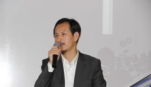 深圳市百分之百數(shù)碼科技有限公司董事長徐國祥。