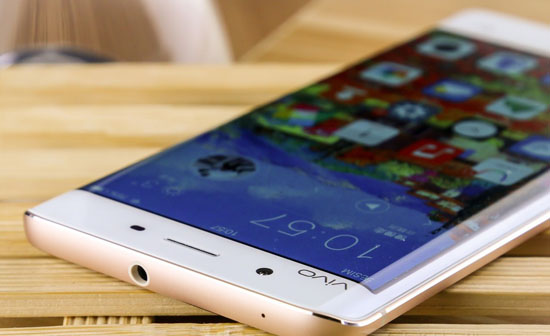 小米華為要上曲面屏？國(guó)產(chǎn)手機(jī)這是何苦