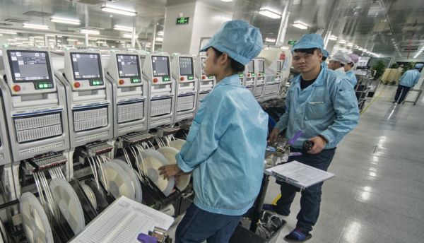 西媒:智能手機引領"中國創(chuàng)造" 改變"外來妹"生活