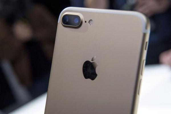 蘋(píng)果不再公布iPhone首周銷量 彭博：中國(guó)恐難大賣(mài)