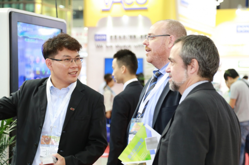 洞察手機行業(yè)發(fā)展趨勢,2016深圳全觸與顯示展打造手機周邊產業(yè)集群