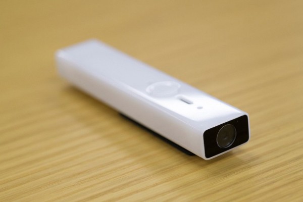 眨眼拍照？加上這個相機任何眼鏡都能實現(xiàn)