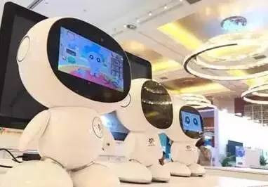 今天有一群大人物到深圳：庫克、比爾·蓋茨…(名單)