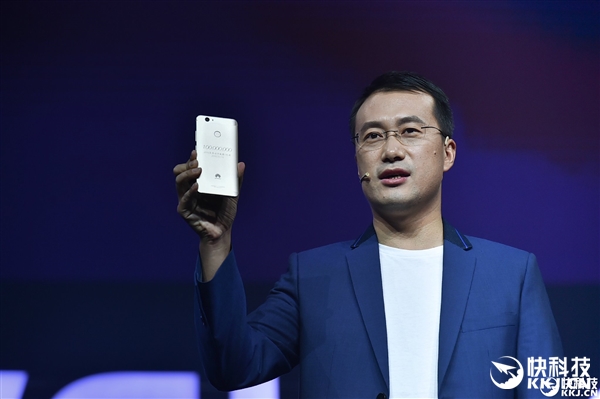 銷量收入暴增！2016華為第1億臺手機下線背后：中國第一
