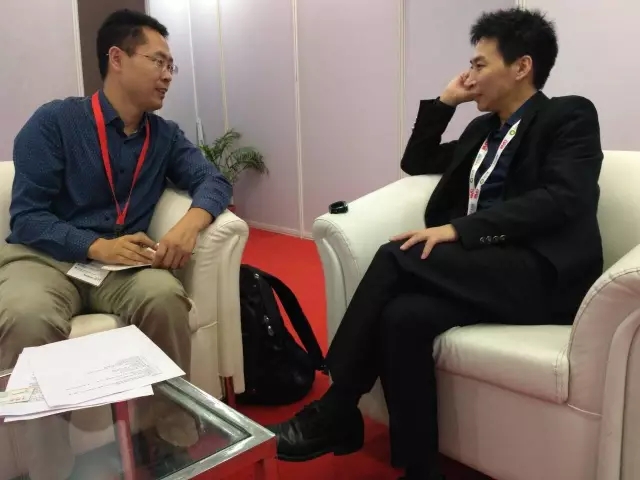 [合力泰獨(dú)家冠名]印度手機(jī)節(jié)第二天:手機(jī)報(bào)接受?chē)?guó)內(nèi)外媒體采訪