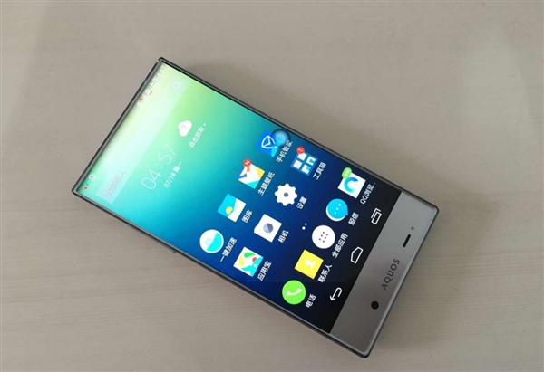 夏普暗諷小米MIX全面屏：竟拿兩年前的東西說(shuō)事兒