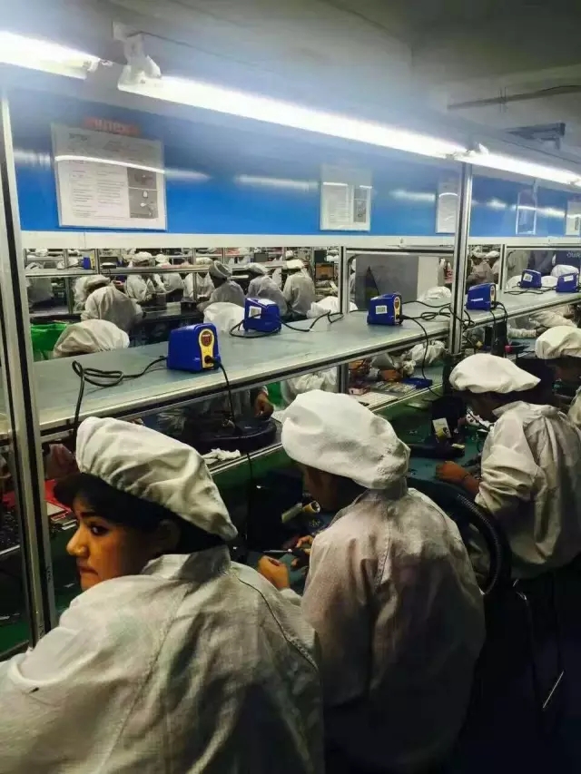 中國(guó)手機(jī)產(chǎn)業(yè)觀察團(tuán)走進(jìn)Intex、聞尚