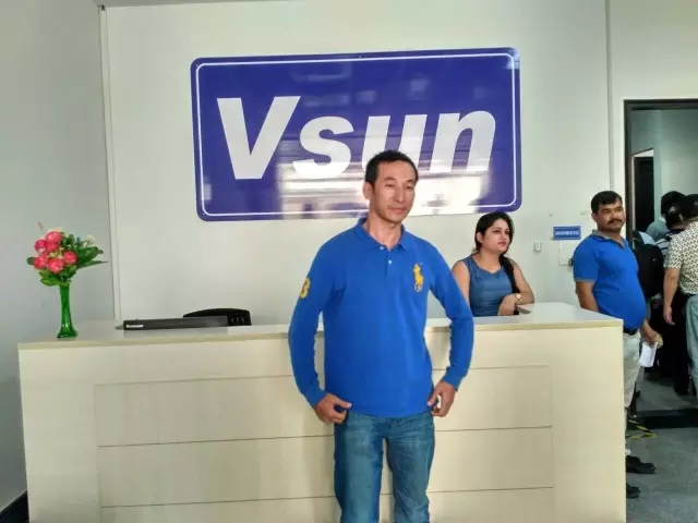 中國(guó)手機(jī)產(chǎn)業(yè)觀察團(tuán)走進(jìn)Intex、聞尚