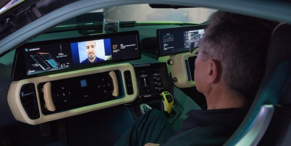 智能手機(jī)的下個(gè)戰(zhàn)場(chǎng):三星要比蘋(píng)果先走一步了