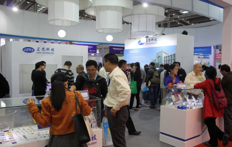 藍(lán)思科技深圳全觸展上顯露“全能身手”