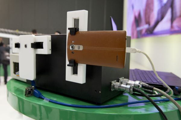 OPPO手機(jī)欲與蘋果爭(zhēng)高下 美媒:品質(zhì)仍不及iPhone