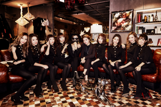 黃曉明看準(zhǔn)互聯(lián)網(wǎng)+美業(yè)領(lǐng)域，以投資人身份現(xiàn)身Man Salon開(kāi)業(yè)盛典