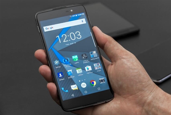 TCL獲黑莓全球授權(quán)：首款手機(jī)是這樣的！