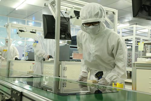 習近平考察重慶京東方:讓創(chuàng)新成為企業(yè)“活的靈魂”