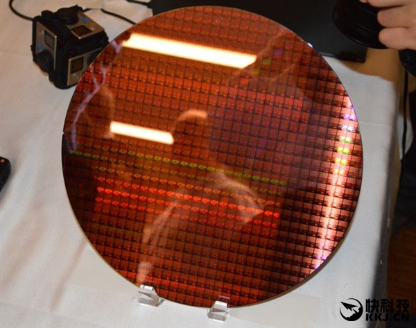 Intel 14nm等于三星10nm：領(lǐng)先整整三年！