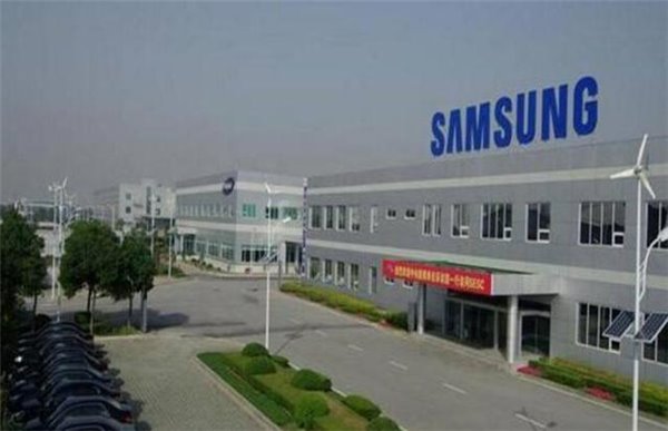 國產(chǎn)手機(jī)向高端遷移，蘋果三星在華壓力驟增