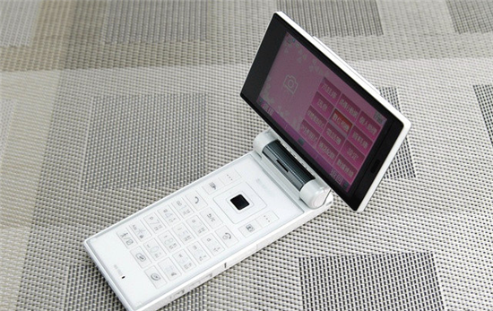 歷數(shù)夏普日系手機(jī):科技與美學(xué)的經(jīng)典之作