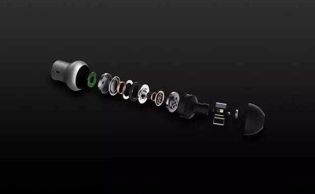 遭郭臺(tái)銘驅(qū)逐，搞定雷軍，和周杰倫組CP，他再定義耳機(jī)