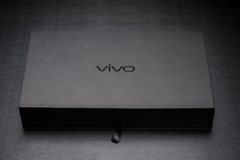 萬(wàn)眾期待的旗艦終于來了：Xplay6 磨砂黑邀請(qǐng)函曝光