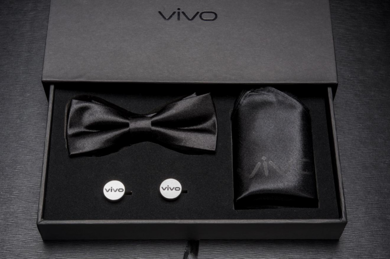 萬(wàn)眾期待的旗艦終于來了：Xplay6 磨砂黑邀請(qǐng)函曝光