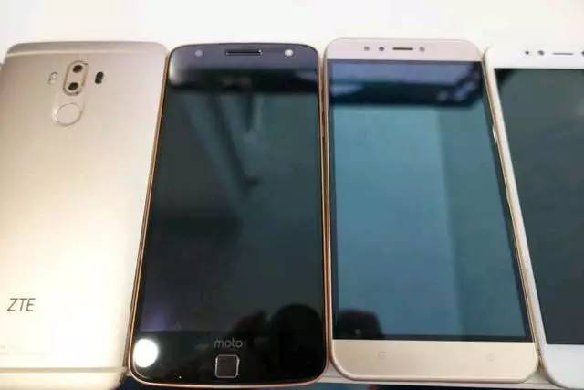 魅藍(lán)新機(jī)諜照首次曝光