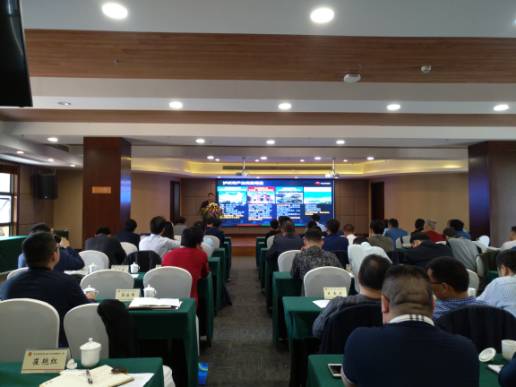 “手機(jī)產(chǎn)業(yè)轉(zhuǎn)移趨勢(shì)下的風(fēng)險(xiǎn)與機(jī)遇”高峰論壇圓滿結(jié)束