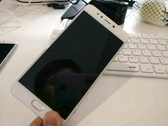 魅族確認本月將有演唱會(huì ) 雙攝新機或將登場(chǎng)