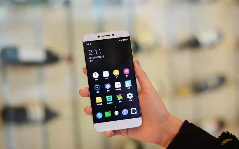 樂視手機，從來都沒有站在風口浪尖上