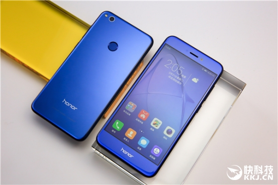 國(guó)產(chǎn)手機(jī)市場(chǎng)新格局：OV華為前三 榮耀成最大黑馬