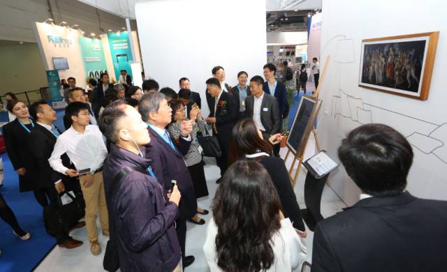 2017上海國(guó)際全觸與顯示展今日盛大開幕