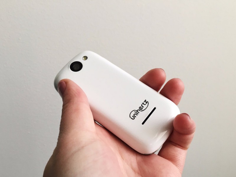 全球最小4G智能機:屏幕2.45英寸搭Nougat系統(tǒng)