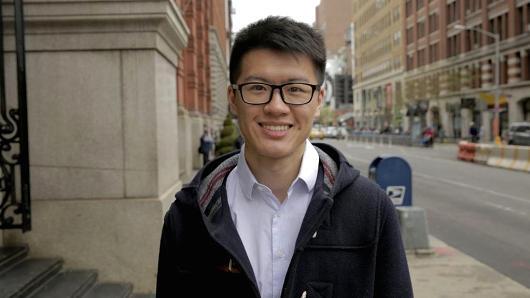 大學(xué)生臥底iPhone工廠:相信iPhone不會回美國制造