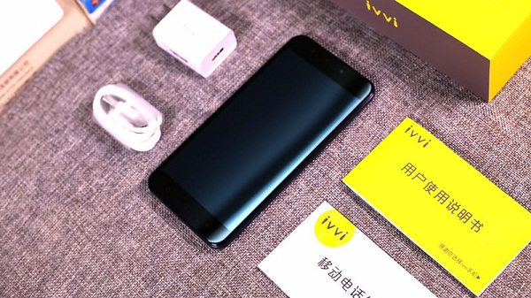 ivvi與電信達(dá)成戰(zhàn)略合作 首款裸眼3D全網(wǎng)通手機(jī)今日線下首發(fā)