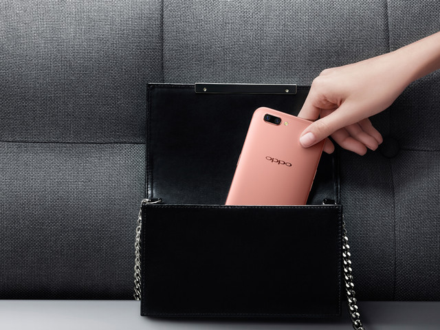 前后2000萬像素 OPPO R11新機發(fā)布