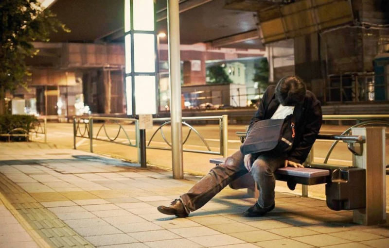 中國式員工：20歲你玩命干，30歲你快滾蛋｜真實故事