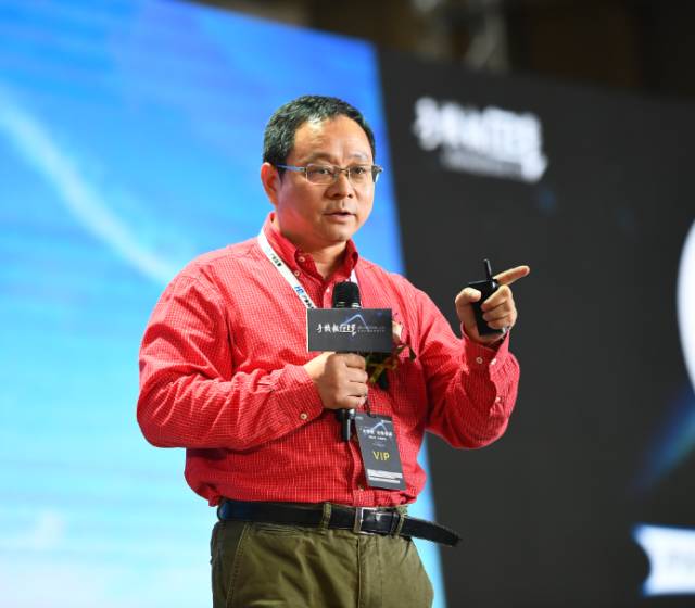 “全面屏全面來襲，屏占比大有所為”高峰論壇圓滿結(jié)束