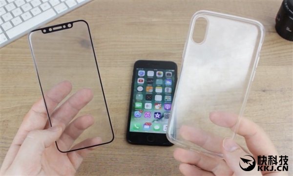 iPhone 8亮屏對(duì)比iPhone 7、7 Plus：全面屏震撼