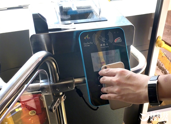 深圳能用支付寶刷碼坐公交了：再不用充值找硬幣