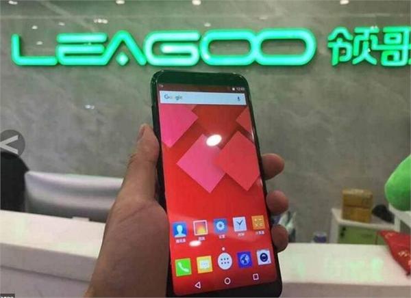 1000美元的iPhone“聯(lián)手”中國(guó)山寨機(jī) 繳殺中端手機(jī)市場(chǎng)