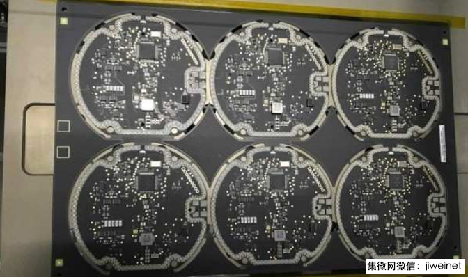 iPhone8無(wú)線充電確認(rèn)兼容Qi，國(guó)內(nèi)廠商如何迎戰(zhàn)蘋(píng)果紅利？