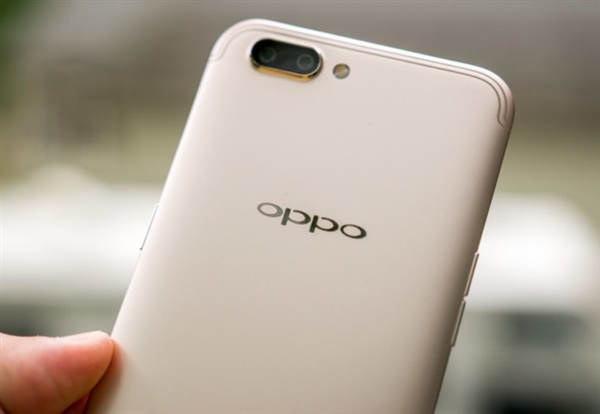 臺灣賣最好的手機(jī)是它!第二名亮了