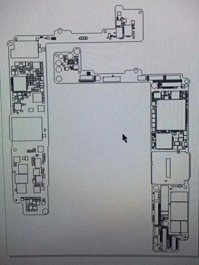 iPhone 7s主板諜照曝光 配A11處理器和2GB內(nèi)存